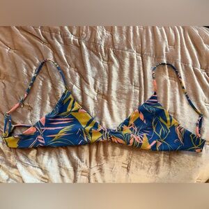 Skatie Swim - Betsy top in Anguilla (Size Small)